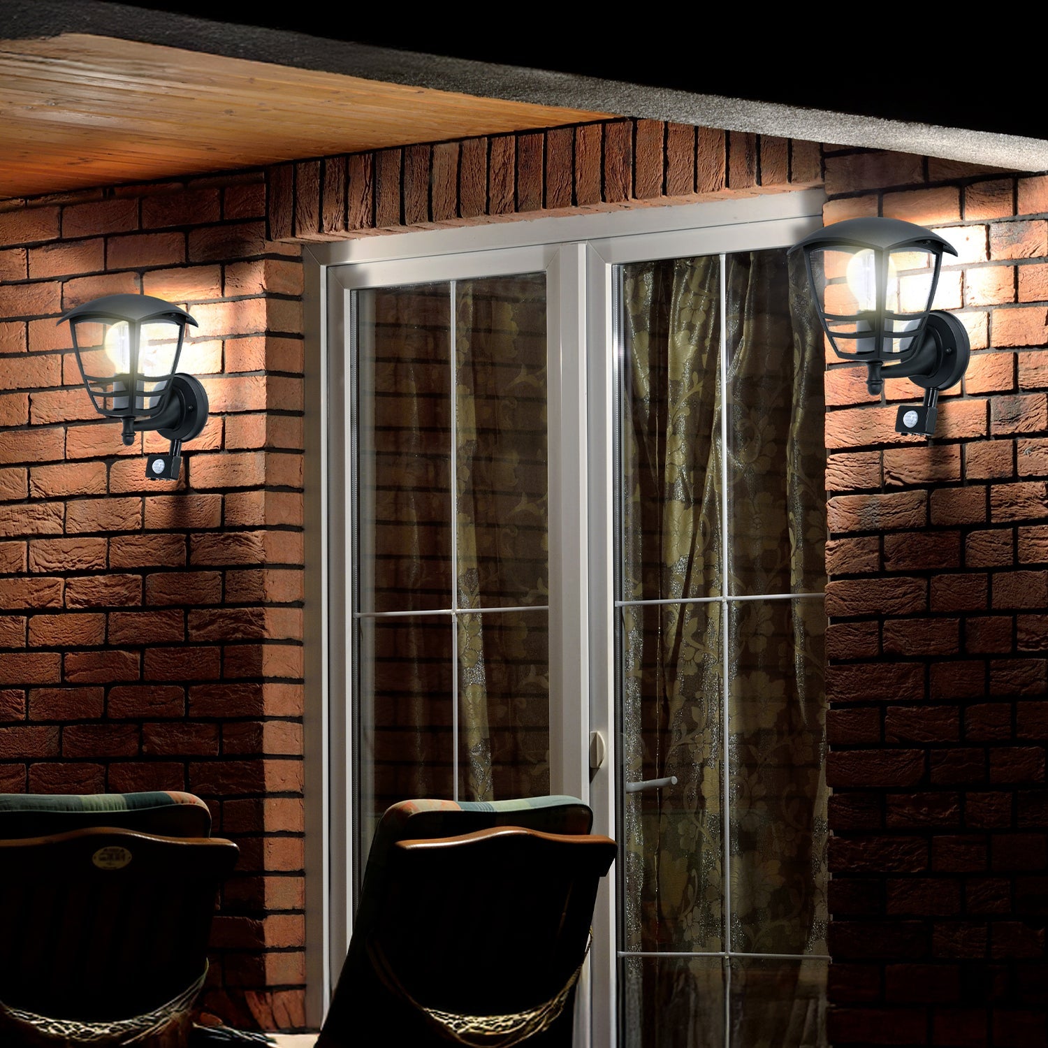 Kinkiet ogrodowy 1xE27 LX Lampa elewacyjna z czujnikiem IP54 - LAITICA