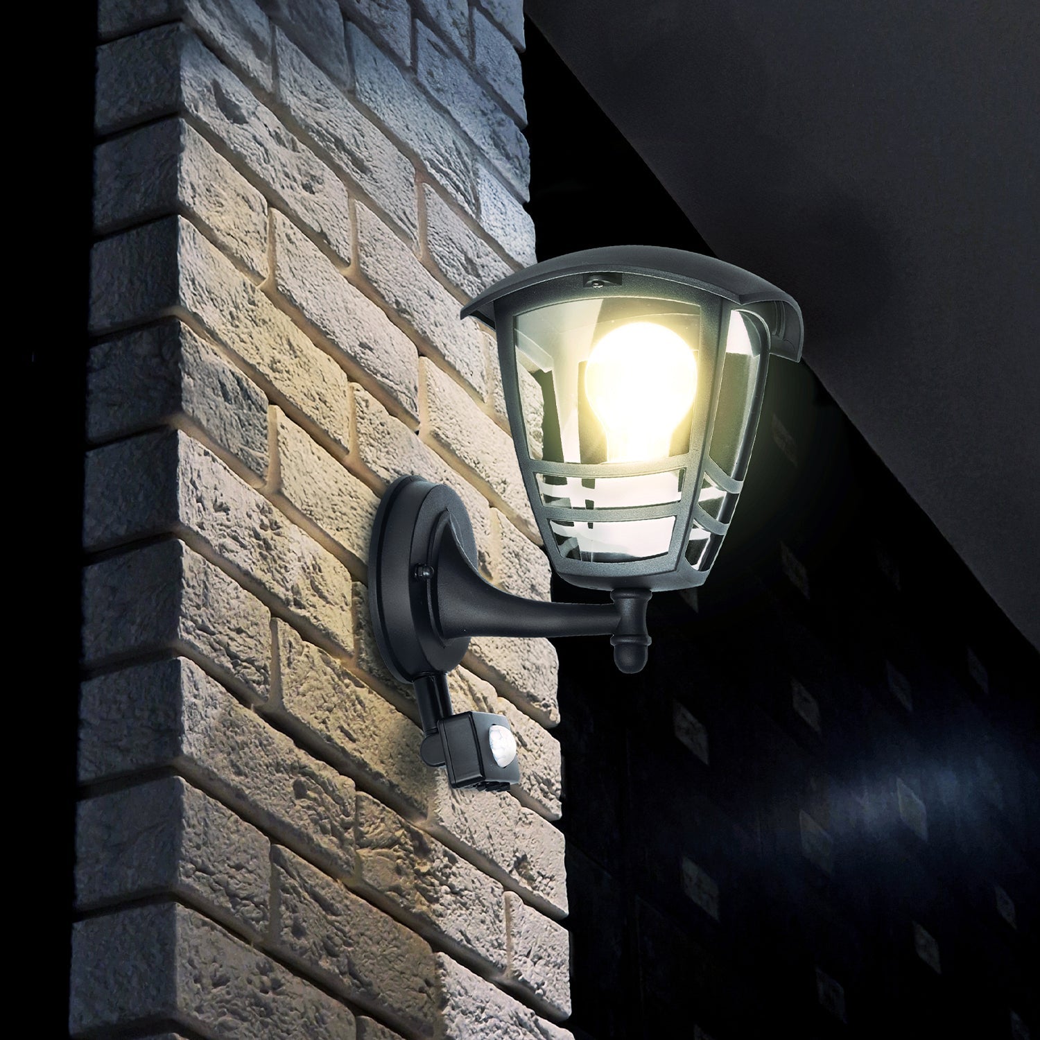 Kinkiet ogrodowy 1xE27 LX Lampa elewacyjna z czujnikiem IP54 - LAITICA