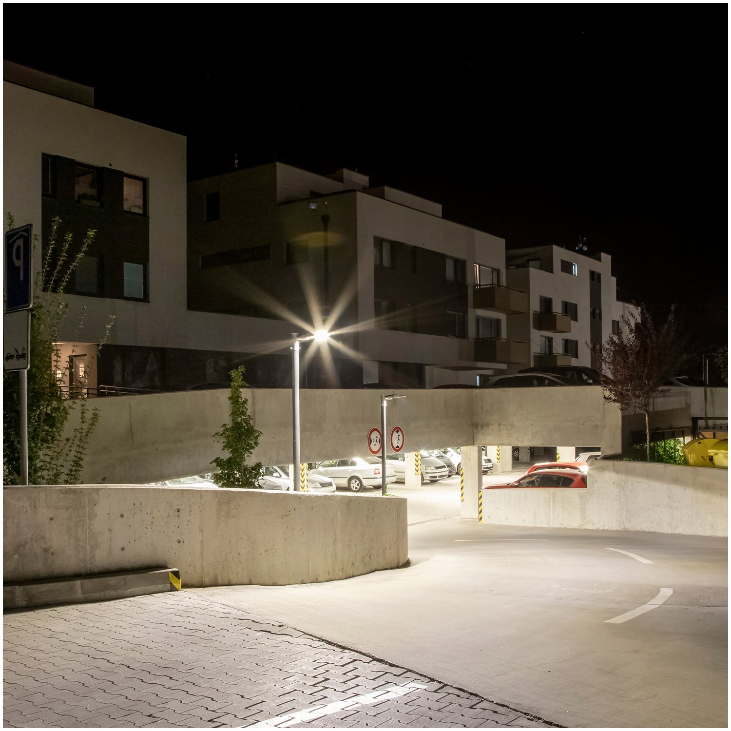 Lampa Drogowa LED 120W L Oprawa Uliczna Barwa Neutralna Wodoodporna 20400lm - LAITICA