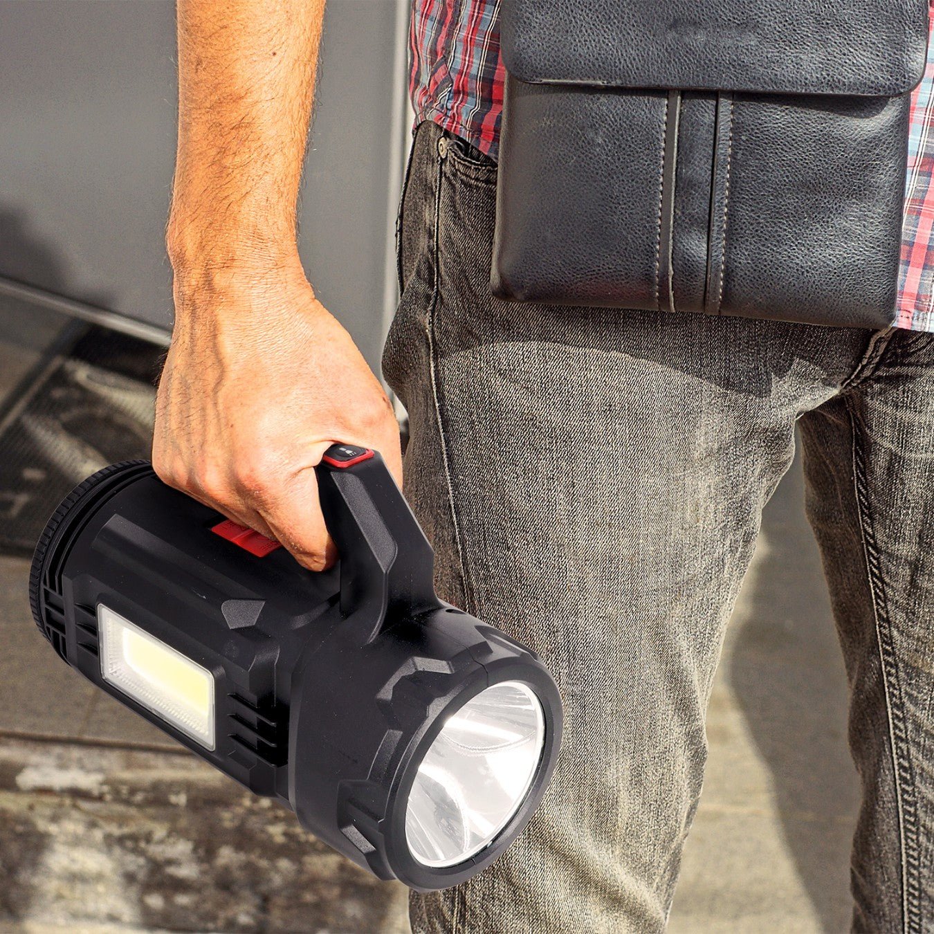 Latarka LED wielofunkcyjna 500lm USB - C akumulatorowa 2 źródła światła ze skrzynką narzędziową - LAITICA