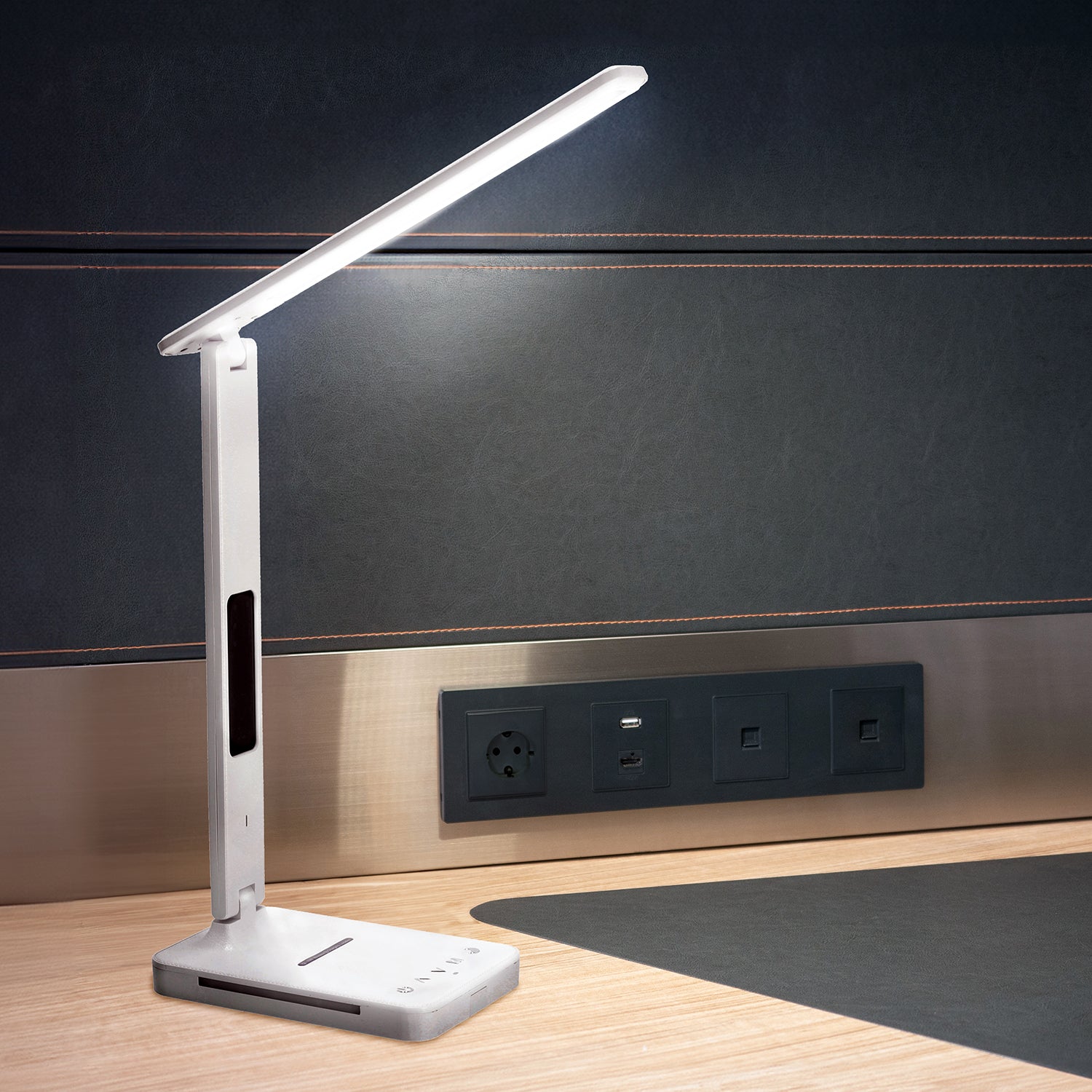 Lampka Biurkowa LED 7W BIAŁA Wyświetlacz Ładowarka Indukcyjna Q1 Alarm USB