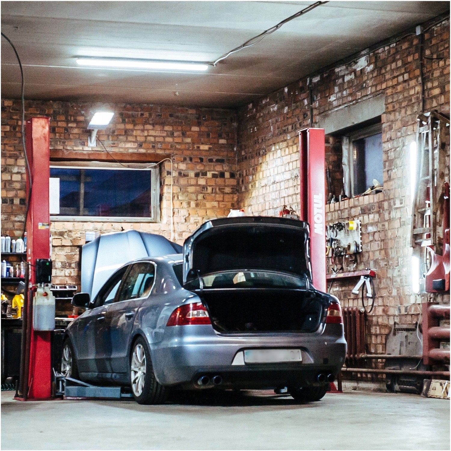 Oprawa Sufitowa Hermetyczna Lampa Garażowa LED 20W Przemysłowa 4000K IP65 - LAITICA