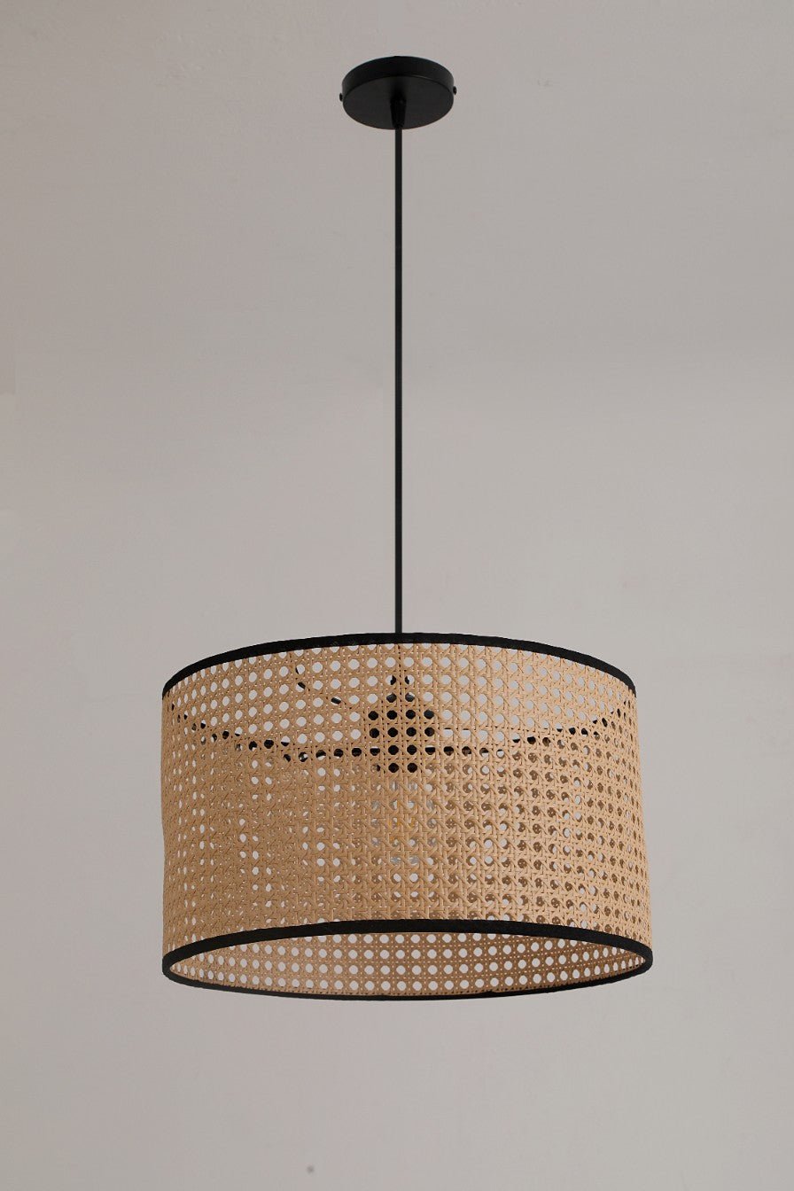 Rattanowa Lampa Wisząca RENNI B Naturalna Abażur STYL BOHO czarne dodatki - LAITICA