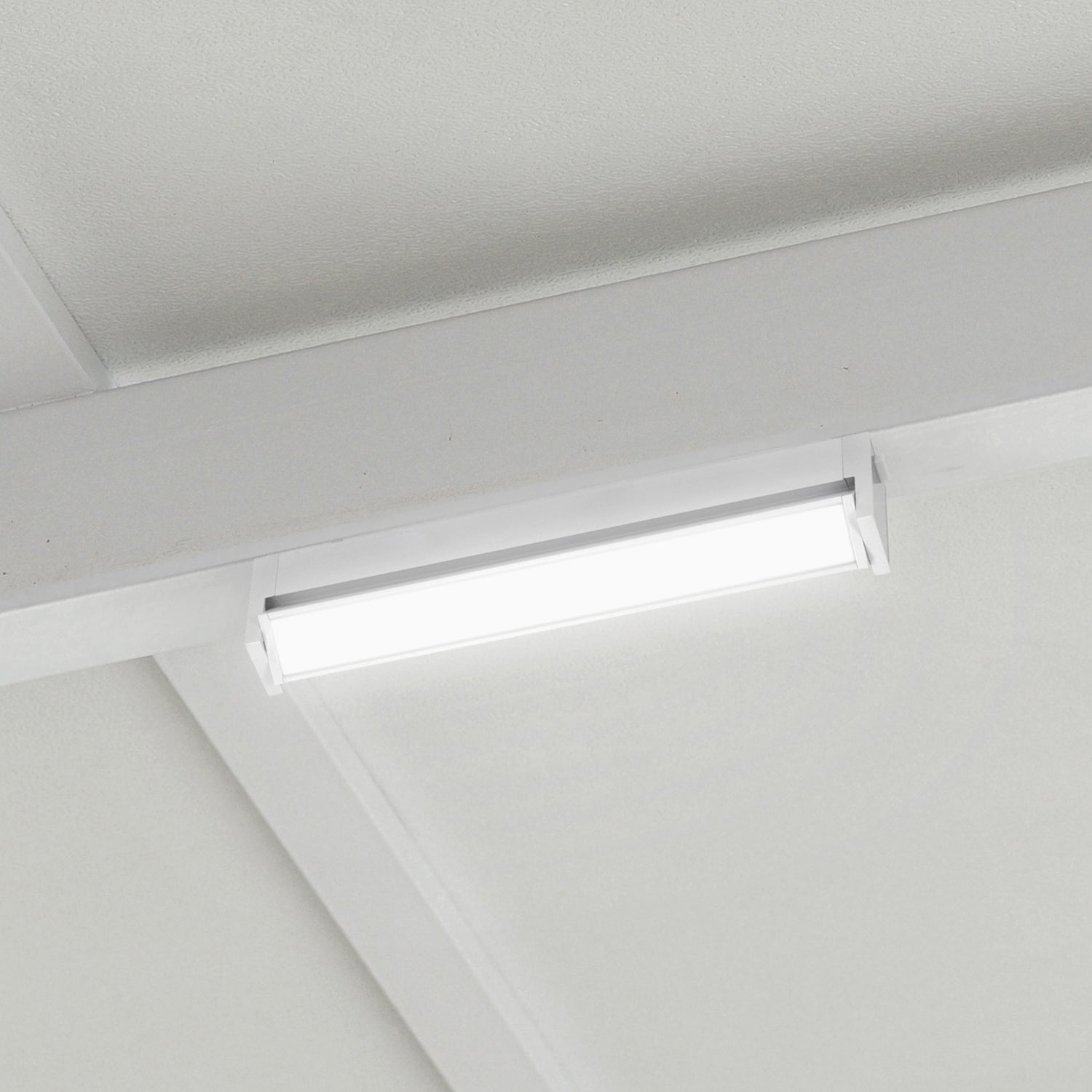 Reflektor magnetyczny LED 10W 3CCT do szyny magnetycznej natynkowej – biały - LAITICA