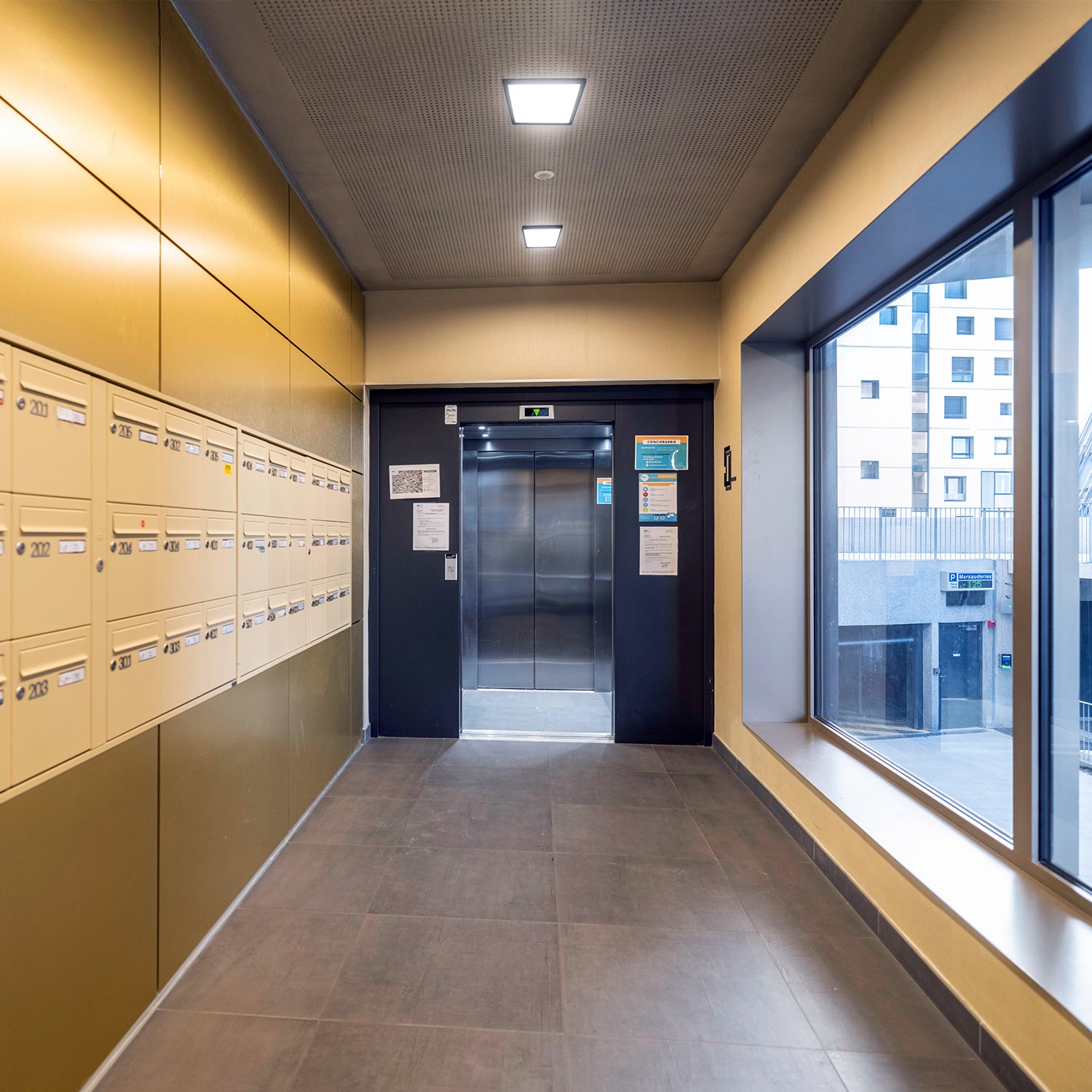 4b0439b4132f1cb76c1ae926f1966512