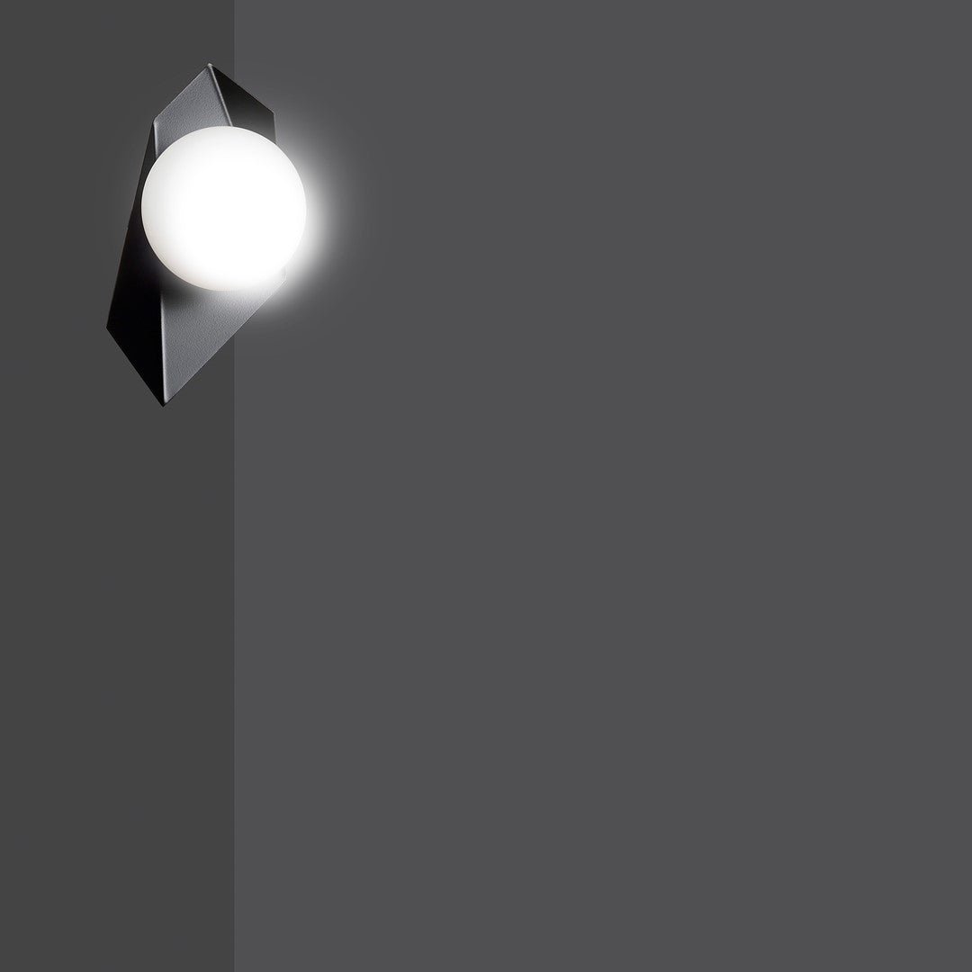 Lampa ścienna kinkiet SYDNEY czarny 1 punkt światła E14 klosz okrągły biały - LAITICA