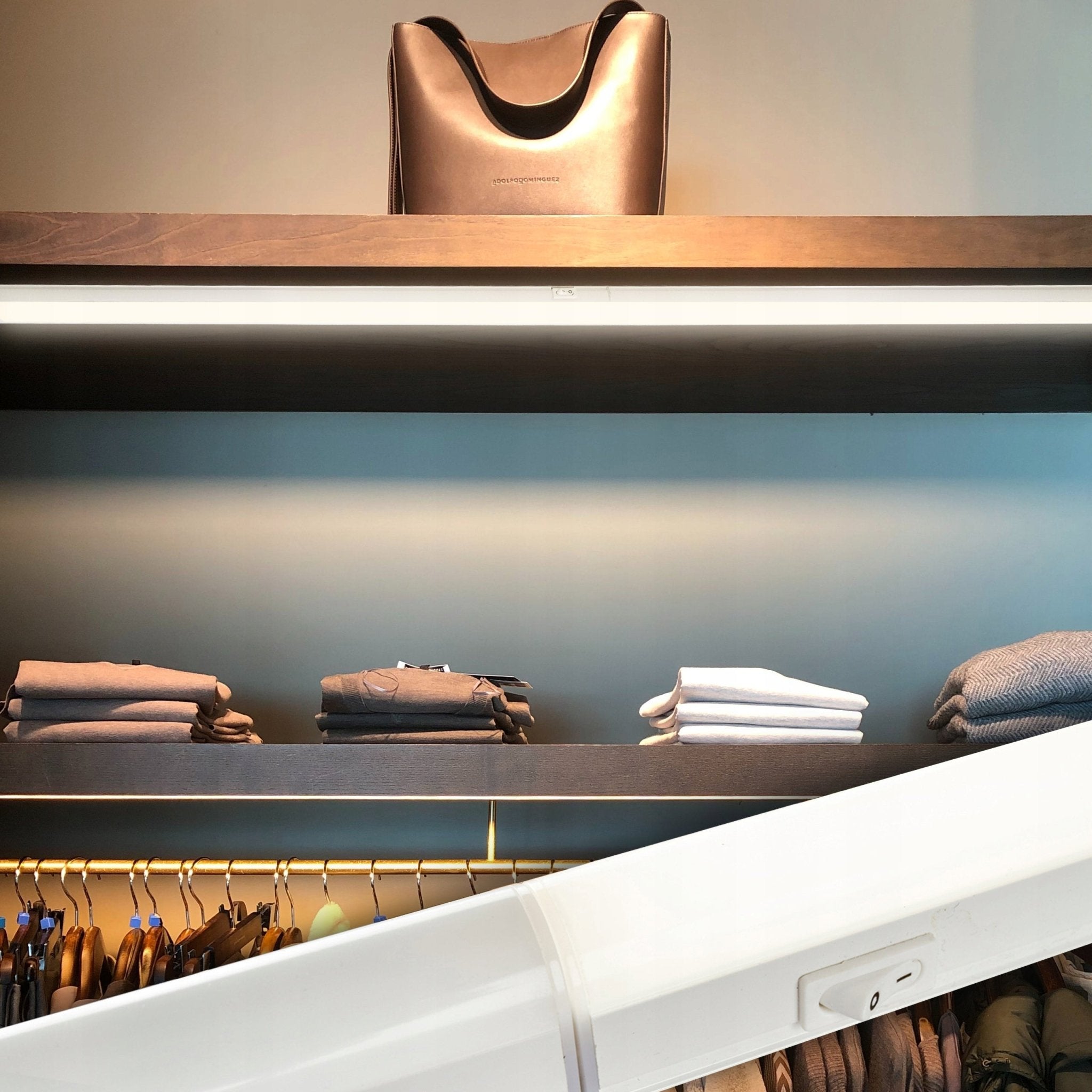 Listwa meblowa 60cm LED LEDI 8W pod szafkę oprawa meblowa 4000K + kabel - LAITICA