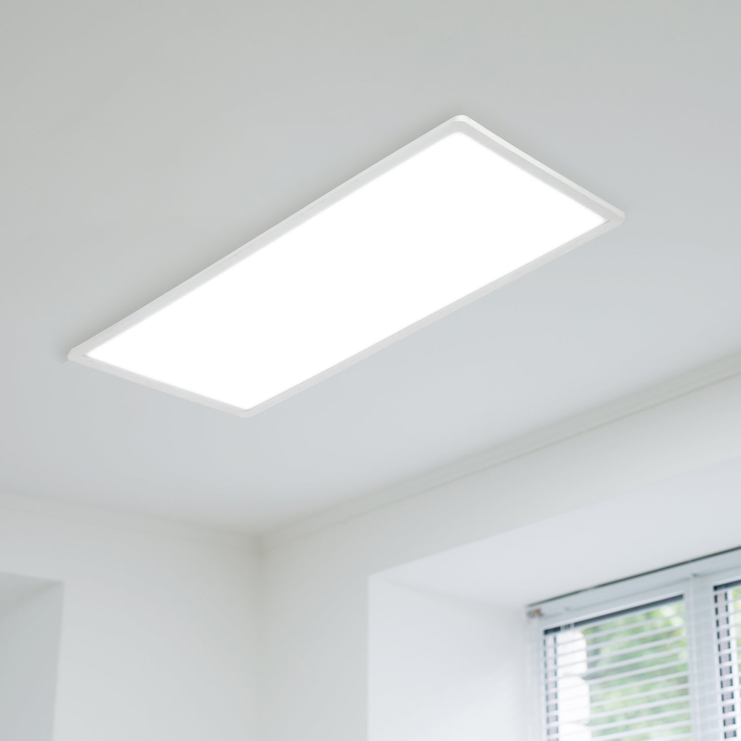 Nowoczesny plafon LED 32W sufitowy kwadratowy IP54 – 3 barwy światła 3000K / 4000K / 6000K | Uniwersalna oprawa LED do każdego wnętrza - LAITICA