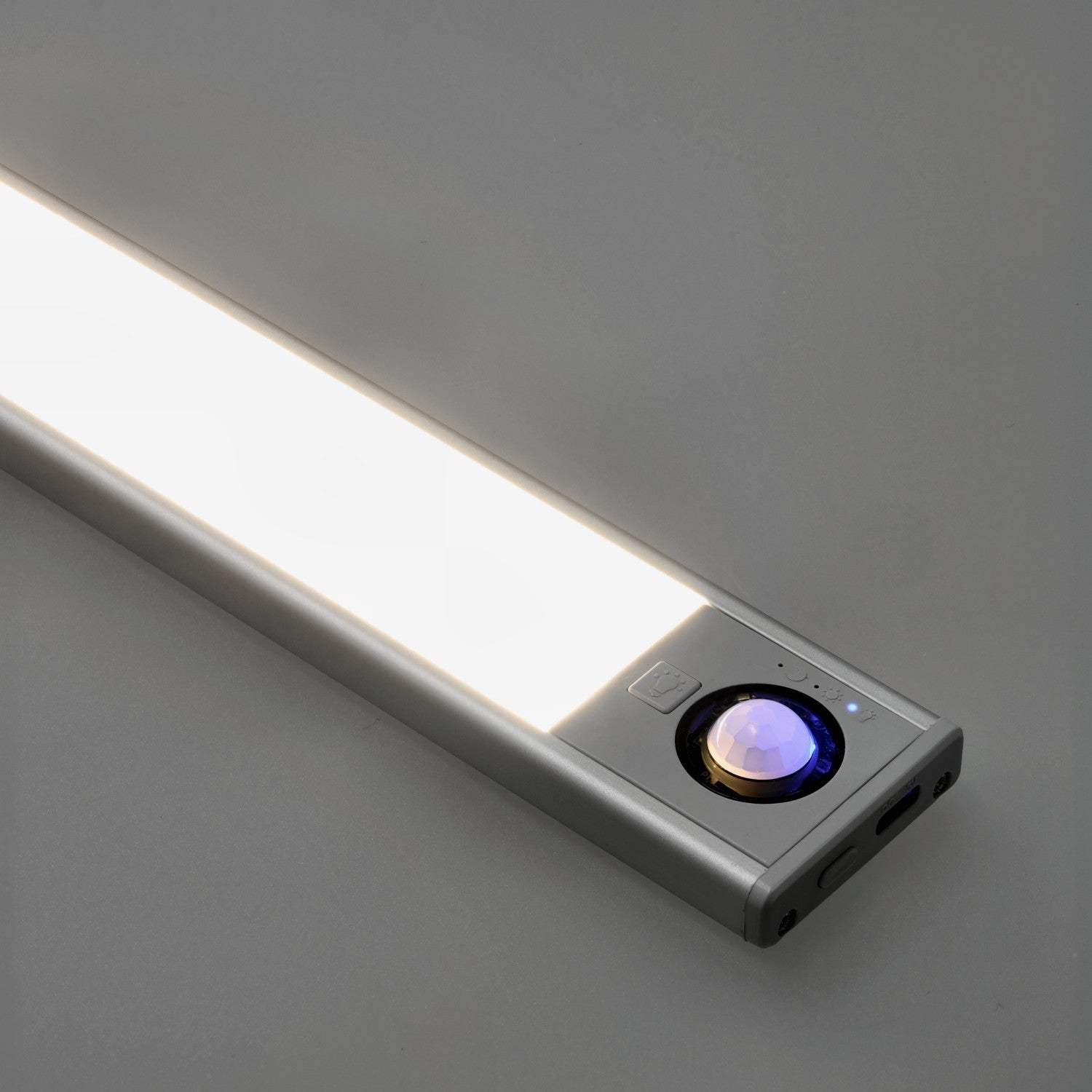 Oprawa LED COMO 2W czujnik ruchu REGULACJA ŚWIATŁA 3 tryby oświetlenia USB - C - LAITICA