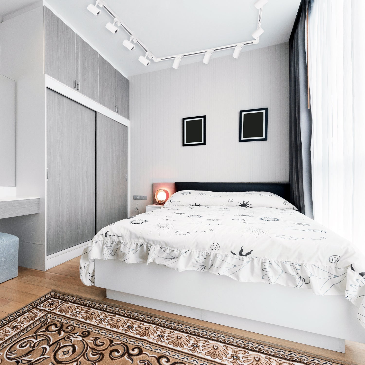 Zestaw Szynowy 3 Fazowy 3x szyna 1m, 2x Łącznik L, 11x Lampa GU10 BIAŁY - LAITICA