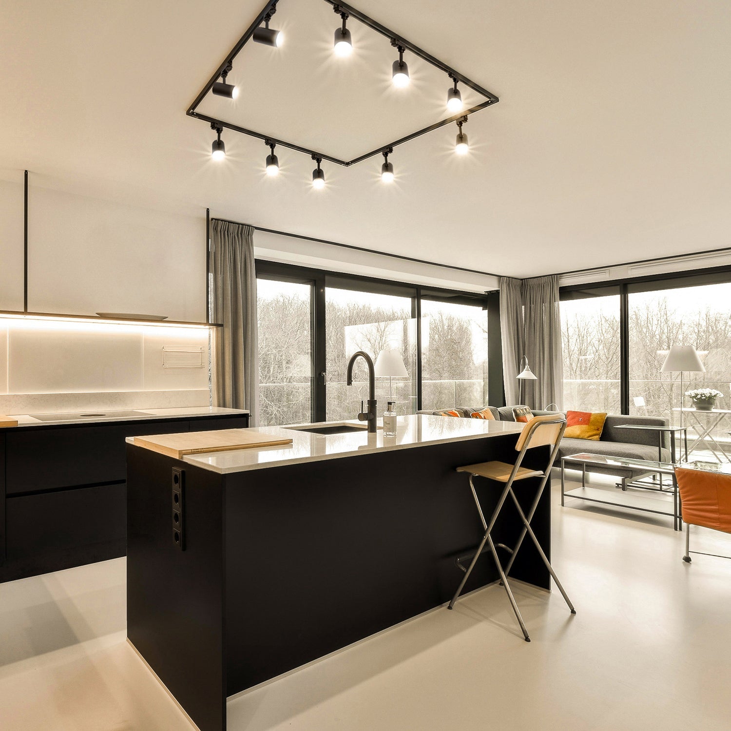 Zestaw Szynowy 3 Fazowy 4x szyna 1m, 4x Łącznik L, 10x Lampa GU10 CZARNY - LAITICA